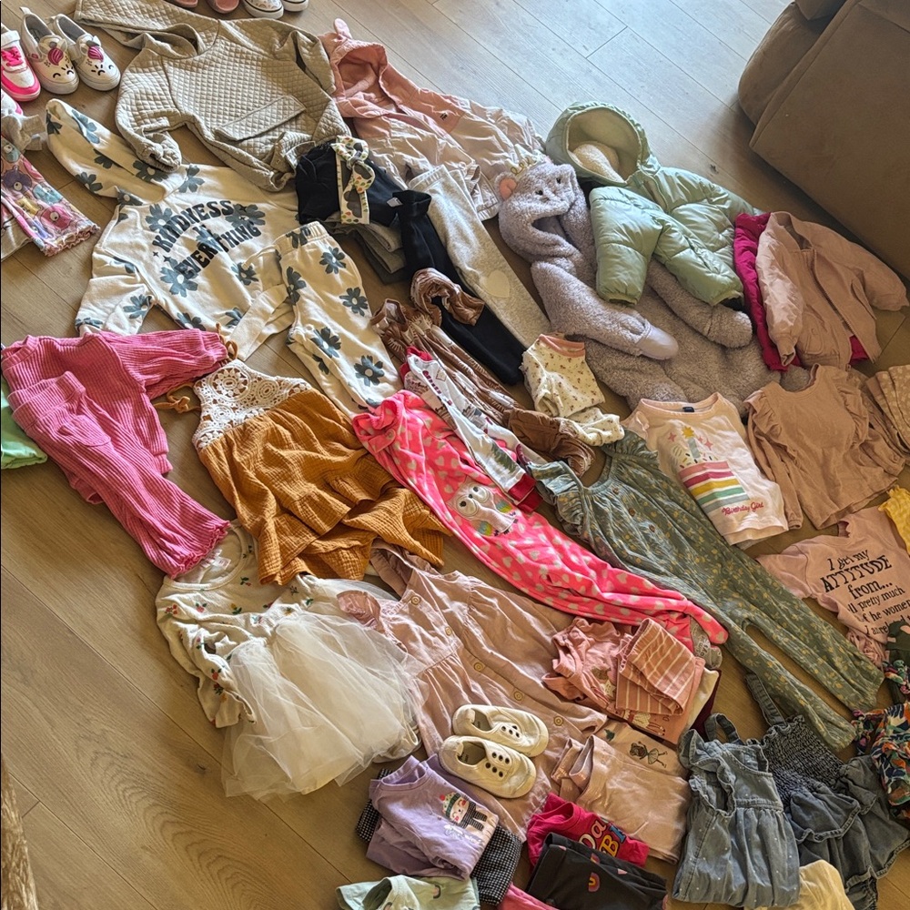*SOLD* 12-18 M Baby Girl Excellent condition Vans, Cat & jack Zara H&M Fall